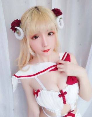 他扒开我奶罩吸我奶头变大了_HD版在线观看完整视频大全