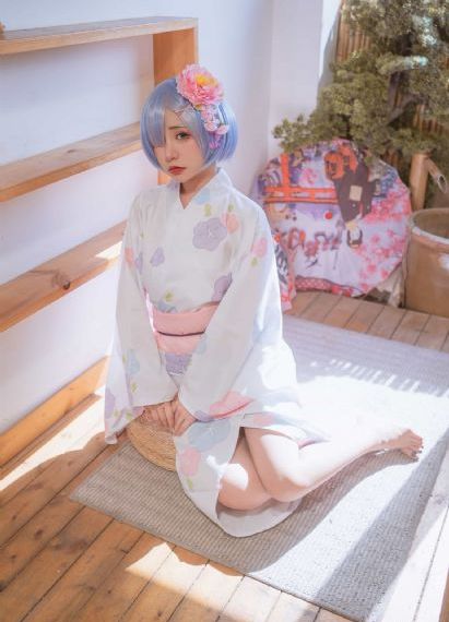 中文字幕在线观看醉红楼_BT影视大全在线观看