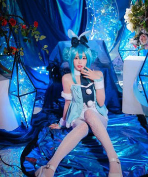 秋霞理论在线_高清完整版全集免费观看